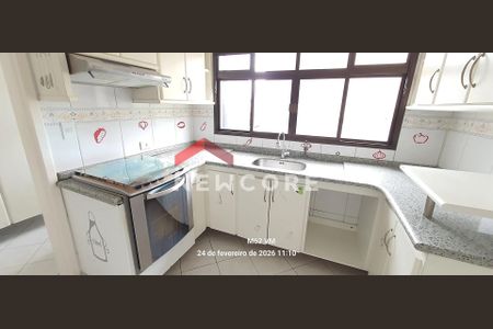 9_photo/94ce42b3bd.93b8fa184532727f-ATLAS-2f8ef09f-99c7-4208-8cf0-8f8258c6b3e7.jpg de apartamento à venda com 4 quartos, 249m² em Vila Camilópolis, Santo André