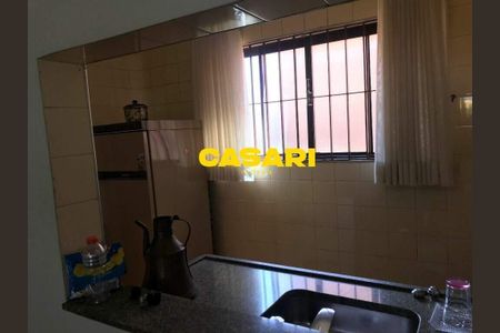 49_photo/94ce42b727.35cd9221f0133683-ATLAS-8ef5fb01-6583-4130-888b-ce3d31a71adc.jpg de casa à venda com 4 quartos, 350m² em Santa Terezinha, Santo André