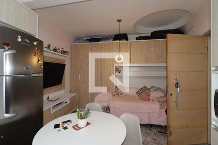 2_photo/94ce42b7e1.b2418cec5b13c14b-ATLAS-5a4d04ae-01a9-4d5b-9965-ce162f2bd53b.jpg de casa à venda com 2 quartos, 147m² em Parque Central, Santo André