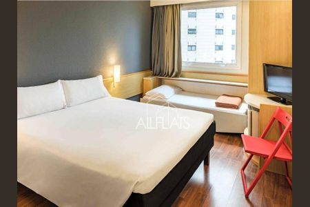 2_photo/94ce42bffd.f5e20729cb2135f6-ATLAS-369e0eee-3de6-4d5a-9a18-9f46d4a619b4.jpg de apartamento à venda com 1 quarto, 17m² em Jardim, Santo André