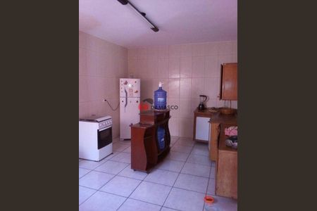 2_photo/94ce42cd0d.bc2bc34a21d2c91b-ATLAS-efb4ed12-c3d3-4842-bf0b-c27cf395eaa2.jpg de casa à venda com 3 quartos, 131m² em Campestre, Santo André