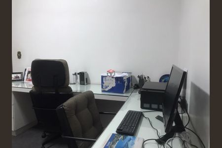 4_photo/94ce42d15d.fde0789761ae3677-ATLAS-542d4c7e-50bb-4cce-a018-1421d8d9a7d2.jpg de casa para alugar com 5 quartos, 800m² em Campestre, Santo André