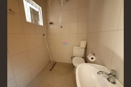 4_photo/94ce42d379.d7a91d1757fec3a4-ATLAS-bdd5f75f-53fa-4055-94e2-88f2c445eee9.jpg de casa à venda com 1 quarto, 133m² em Campestre, Santo André