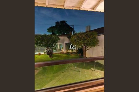 43_photo/94ce42d5ab.d70948cd37f6cfc6-ATLAS-6a31c9d1-e854-4f0b-9053-6e8ba15c79f1.jpg de casa para alugar com 3 quartos, 272m² em Santa Maria, São Caetano do Sul