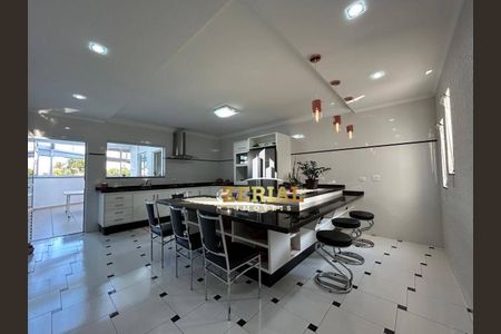 10_photo/94ce42d5d7.09604b2c146ebc17-ATLAS-52bbe9ed-be86-4f46-981b-d7ffb2d535a6.jpg de casa à venda com 3 quartos, 358m² em Santa Maria, São Caetano do Sul