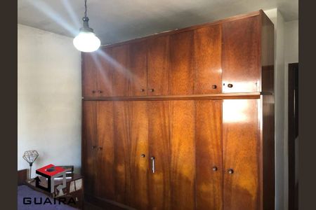 8_photo/94ce42da2f.561dcad3d0cedf12-ATLAS-b59b9085-fe83-4df8-8317-824a4ed45949.jpg de casa à venda com 4 quartos, 147m² em Campestre, Santo André