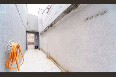 46_photo/94ce42de49.aaa1984783e3a523-ATLAS-20fbba62-e7e2-4614-a36d-47052e41a1ed.jpg de casa à venda com 4 quartos, 157m² em Vila Aquilino, Santo André