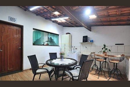 4_photo/94ce42de8d.598c66e7e5047e83-ATLAS-c6695507-a31e-4e7c-a882-5718a07d6c6c.jpg de casa para alugar com 3 quartos, 280m² em Santa Maria, Santo André