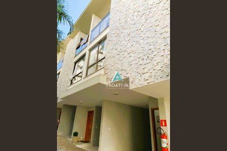 5_photo/94ce42ded3.62ca6a5439369f60-ATLAS-dd4bb059-dcc5-4f7c-b511-40fde68c6c69.jpg de casa de condomínio à venda com 2 quartos, 109m² em Santa Maria, Santo André