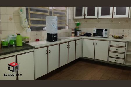 8_photo/94ce42e1c9.0fca3daec1aa15fd-ATLAS-a7234c85-dd9c-427a-bb23-c7eca56bbc16.jpg de casa à venda com 3 quartos, 184m² em Vila Palmares, Santo André