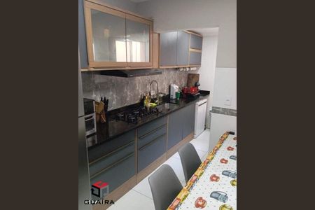 3_photo/94ce42e381.8c2ca795ebaebe51-ATLAS-059d40be-9a83-4f6d-a662-4180cdd25b91.jpg de casa à venda com 3 quartos, 107m² em Vila Príncipe de Gales, Santo André