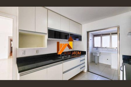 3_photo/94ce42e9db.4f9a016fd2942e54-ATLAS-0a24dc32-a62b-414e-b170-d96df409ad1f.jpg de apartamento para alugar com 4 quartos, 175m² em Jardim, Santo André