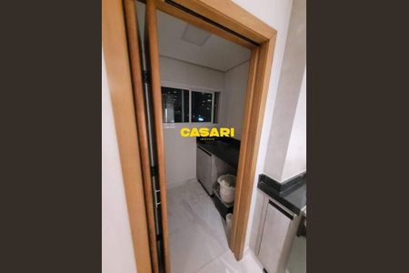 3_photo/94ce42e9ed.e409b57705e964cc-ATLAS-47060ed3-ab2c-4c1c-8ac6-510672a7ac08.jpg de apartamento para alugar com 3 quartos, 100m² em Jardim, Santo André