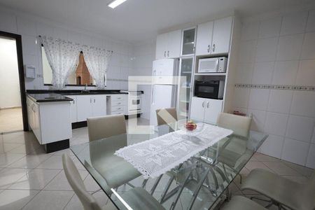 30_photo/94ce42f717.1bb529b01f5e602e-ATLAS-11d2c261-55fc-4dd4-a197-e252acd5dd30.jpg de casa à venda com 4 quartos, 152m² em Vila Valparaíso, Santo André