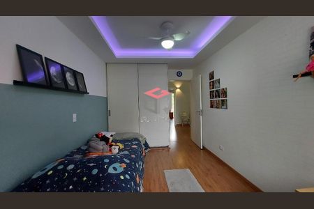 2_photo/94ce42f7c5.edf2212802869f81-ATLAS-698dc8f5-85cd-4e2b-b8b1-41f3c45ee0e5.jpg de casa de condomínio à venda com 3 quartos, 255m² em Vila Valparaíso, Santo André