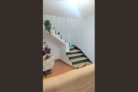 7_photo/94ce431e01.4bd2615f33144f40-ATLAS-c34e4600-0fa4-49ad-9dfb-0df2e172c4e2.jpg de casa à venda com 2 quartos, 113m² em Vila Sacadura Cabral, Santo André