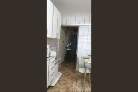 6_photo/94ce431f8d.0435190f6de6ffa1-ATLAS-4a8279f2-4c25-43ff-b429-0dd742bcbb6b.jpg de casa à venda com 3 quartos, 220m² em Vila Sacadura Cabral, Santo André