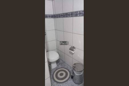 11_photo/94ce4320cf.ceff8192393c33de-ATLAS-9c399386-4f46-4df1-a2a7-2f2c44a3f183.jpg de casa à venda com 2 quartos, 190m² em Vila Palmares, Santo André