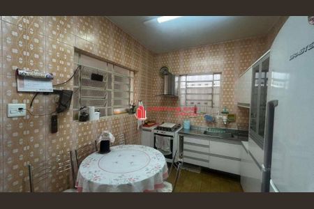 9_photo/94ce43222f.6289b4c0aa4bf96d-ATLAS-cb72604f-d927-4622-b443-8a17baa2f88a.jpg de casa para alugar com 4 quartos, 190m² em Vila Palmares, Santo André