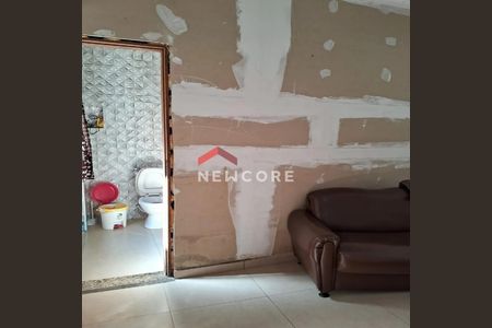 20_photo/94ce432529.1e45c290f45d527b-ATLAS-2f62c4db-9edd-4d7f-aa9a-a26e38408c6e.jpg de casa à venda com 4 quartos, 160m² em Vila Palmares, Santo André