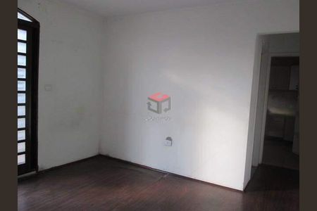 2_photo/94ce4325d5.ae6c0d4ae2e822c2-ATLAS-0f9d9c47-aad7-408b-be30-a39d3f109f1e.jpg de casa à venda com 6 quartos, 275m² em Vila Palmares, Santo André