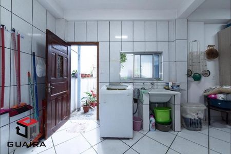 6_photo/94ce432cd1.15f4a19d538e62fb-ATLAS-8f26809e-ffa7-45fc-b68a-d21607acb6d5.jpg de casa à venda com 4 quartos, 195m² em Boa Vista, São Caetano do Sul