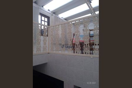 8_photo/94ce432f69.38153d79977beed0-ATLAS-93b3fca3-0353-4e65-b011-69a8f3d91fd2.jpg de casa à venda com 4 quartos, 257m² em Vila Palmares, Santo André
