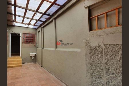 5_photo/94ce432fc3.08f922be3a726ba4-ATLAS-14b49fca-d1bd-4bb5-b13f-2d2f16edc80d.jpg de casa à venda com 2 quartos, 66m² em Vila Palmares, Santo André