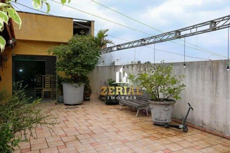 26_photo/94ce4331b5.79518a11401aeb31-ATLAS-366f6b5d-0ef7-4f2d-b43f-bcde3eab8fd1.jpg de casa para alugar com 3 quartos, 446m² em Nova Gerti, São Caetano do Sul