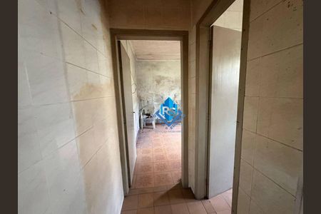 5_photo/94ce4334f5.e3a954dfb45dd8a0-ATLAS-526ca2fd-347c-4298-93c1-fe432934e8e9.jpg de casa à venda com 2 quartos, 122m² em Nova Gerti, São Caetano do Sul