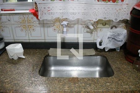 5_photo/94ce43368f.c804f14b029171f4-ATLAS-5bb8a341-8a10-4db3-b42e-c9fad14f8853.jpg de casa à venda com 2 quartos, 87m² em Mauá, São Caetano do Sul