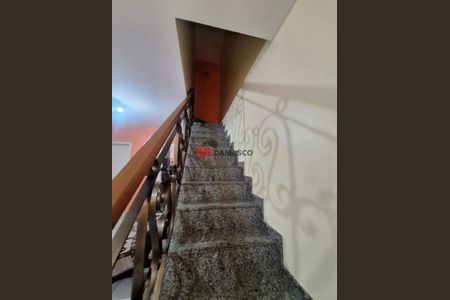 3_photo/94ce433aa5.36817066de3aa5de-ATLAS-93b1fa06-89dc-4ea9-b72e-fd7a2e410c16.jpg de casa à venda com 2 quartos, 79m² em Vila Palmares, Santo André