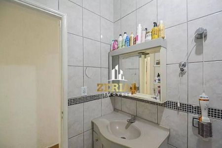 6_photo/94ce433b69.c405d9b7cdaa4033-ATLAS-0347491e-4a54-46b8-8b6a-8d20c41c0e81.jpg de casa à venda com 2 quartos, 112m² em Jardim Orlandina, São Bernardo do Campo