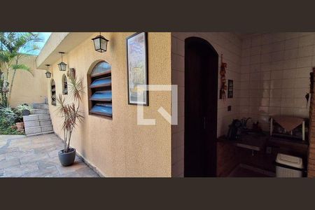 4_photo/94ce434a67.c7baea140fc48cda-ATLAS-5e261287-2ce8-4e48-abc0-c14d70848a37.jpg de casa à venda com 3 quartos, 223m² em Mauá, São Caetano do Sul