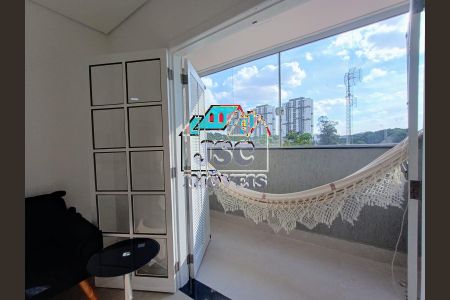 7_photo/94ce434bb3.e100dba37721dde7-ATLAS-9f3b2f3f-870b-41c3-b7c7-fa6bace8e98d.jpg de casa à venda com 2 quartos, 180m² em Jardim Sao Caetano, São Caetano do Sul