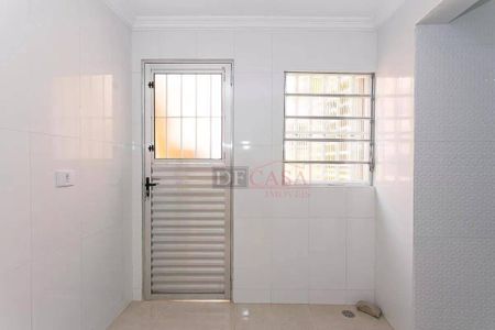 6_photo/94ce4d749d.1788552eaf7d05ed-ATLAS-1c911dce-9a99-4a8d-bbf2-da7c0aa82586.jpg de casa à venda com 3 quartos, 126m² em Jardim Ivone, São Paulo