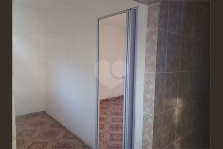 3_photo/94ce535feb.0f81dd1a9a4f6ffb-ATLAS-1b06cf55-9d2f-486a-8461-3c63a7db3b95.jpg de casa à venda com 2 quartos, 120m² em Jardim Santa Tereza, Embu das Artes