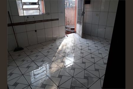 5_photo/94ce535feb.0f81dd1a9a4f6ffb-ATLAS-fda3562d-e5ac-46aa-a3da-2e621923ba64.jpg de casa à venda com 2 quartos, 120m² em Jardim Santa Tereza, Embu das Artes