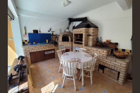 11_photo/94ce53736b.d00588b39bb74d6d-ATLAS-56b54812-92b6-4e78-98c3-b2000da0b12c.jpg de casa à venda com 3 quartos, 225m² em Jardim das Rosas (Zona Oeste), São Paulo