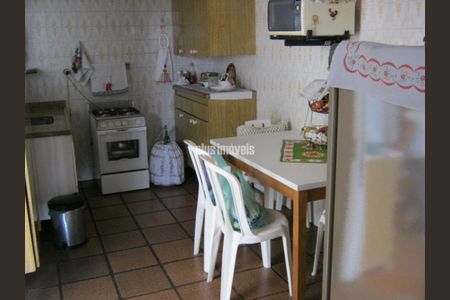 6_photo/94ce53782d.59abdc00308a7dc6-ATLAS-307d0b11-c767-4fdf-a54d-5e5ef2cc726b.jpg de casa à venda com 2 quartos, 202m² em Jardim Eledy, São Paulo