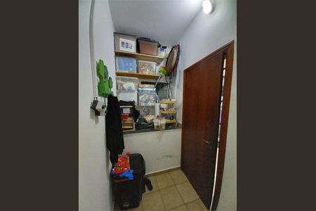 5_photo/94ce537911.0bf895571deddd4a-ATLAS-3652bb5b-baf7-4071-bb1d-9cc4d936ba23.jpg de casa à venda com 3 quartos, 205m² em Campo Limpo, São Paulo
