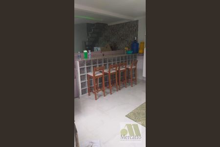 14_photo/94ce537c3d.2589b1fd00b31c34-ATLAS-c466bc41-d0d0-4a8e-9f00-add9e964e343.jpg de casa à venda com 3 quartos, 140m² em Jardim Leme, Taboão da Serra