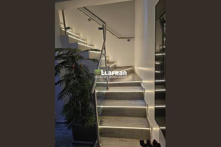 4_photo/94ce537e59.ceff8192393c33de-ATLAS-b8b055f6-fb39-4d6c-bc74-3583be7314ec.jpg de casa à venda com 3 quartos, 150m² em Jardim Silvio Sampaio, Taboão da Serra