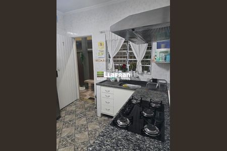 8_photo/94ce537e59.ceff8192393c33de-ATLAS-d4907994-66ca-4d9e-96e4-0fe3f9aa7a79.jpg de casa à venda com 3 quartos, 150m² em Jardim Silvio Sampaio, Taboão da Serra