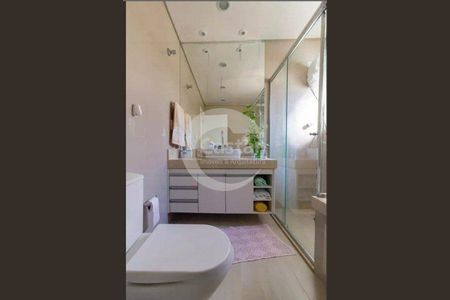 2_photo/94ce537ee1.04c16ff0d284adb7-ATLAS-06cd1c6a-edec-4496-a3cd-7f0821bf56f7.jpg de casa à venda com 3 quartos, 250m² em Pirajussara, Taboão da Serra