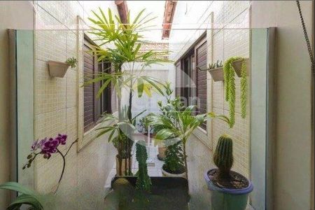 15_photo/94ce537ee1.04c16ff0d284adb7-ATLAS-a20e6513-9f70-4ae1-9f54-fd82eff8cb94.jpg de casa à venda com 3 quartos, 250m² em Pirajussara, Taboão da Serra