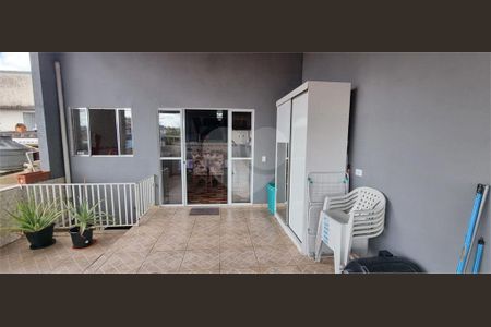 2_photo/94ce5387c1.37cb06cf9857ae2b-ATLAS-0d0ae73e-e6b1-430e-9246-b959251923b2.jpg de casa à venda com 3 quartos, 200m² em Jardim Elizabeth, São Paulo