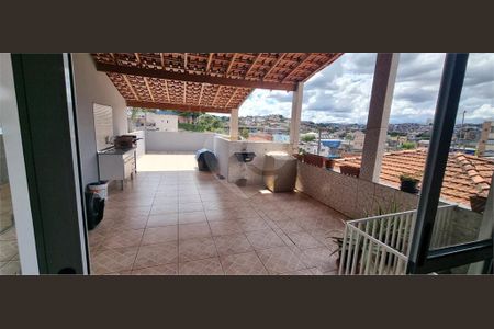 15_photo/94ce5387c1.37cb06cf9857ae2b-ATLAS-56b76edb-9528-4449-8fec-1411ff8f0bbc.jpg de casa à venda com 3 quartos, 200m² em Jardim Elizabeth, São Paulo
