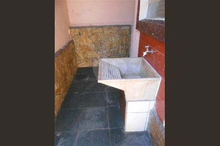 65_photo/94ce53880d.f279df7ab7105e24-ATLAS-5e594392-72b6-4e75-a318-6d7a29ee05d6.jpg de casa para alugar com 2 quartos, 85m² em Jardim Elizabeth, São Paulo