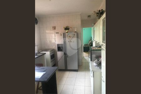 9_photo/94ce538915.cb4a3f4e1d4d223a-ATLAS-c9ac178e-5101-48bd-9dfe-ca7e818e3a41.jpg de casa para alugar com 3 quartos, 180m² em Vila Pirajussara, São Paulo